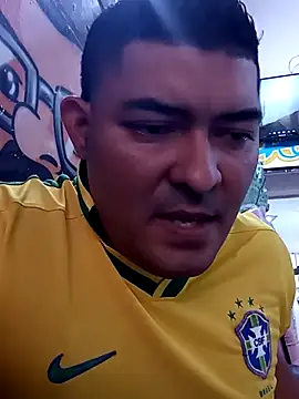 Snapshot of sexyandres_23 chatting on 12.14.25 sexyandres 23 online show from 12.14.25