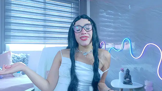 Snapshot of Naaomi_cute chatting on 10.27.25 Naaomi cute online show from 10.27.25