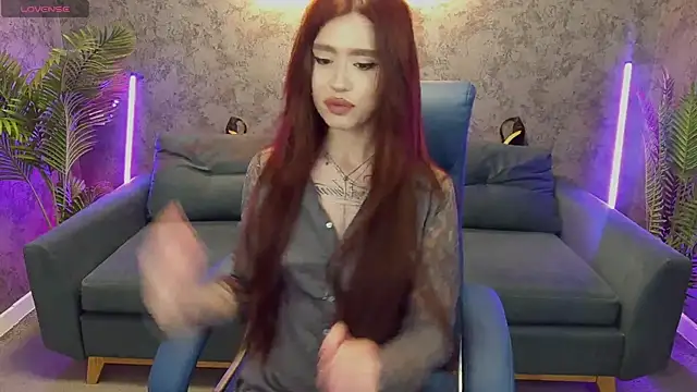 AriXo  online show from 10.16.25