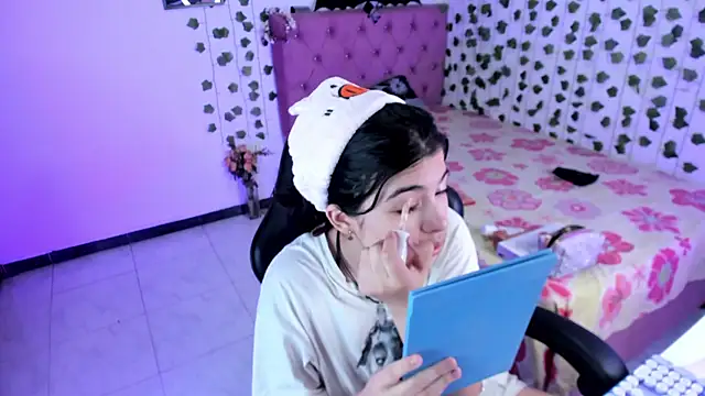 selina lovers  online show from 12.03.25