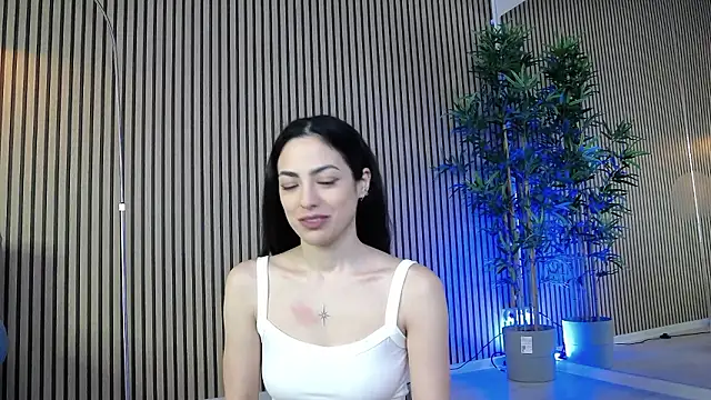 Snapshot of TheaBrown chatting on 02.18.26 TheaBrown online show from 02.18.26