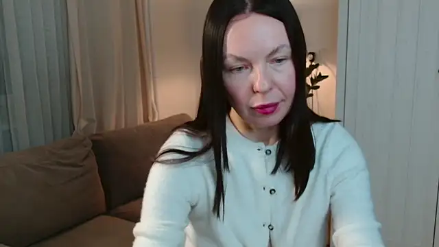 LittleNicolee online show from 02.06.26