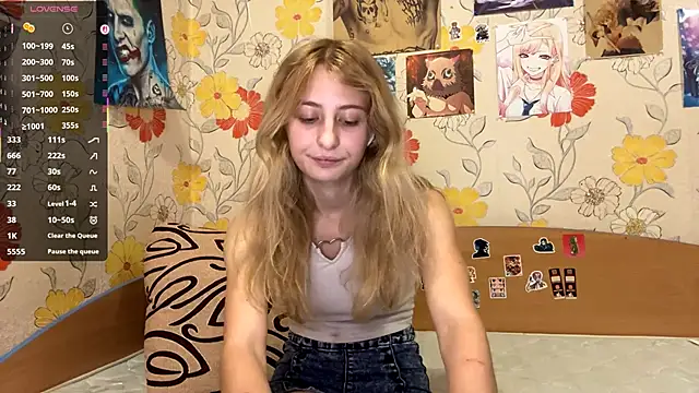 Snapshot of AmeliLia chatting on 11.03.25 AmeliLia online show from 11.03.25