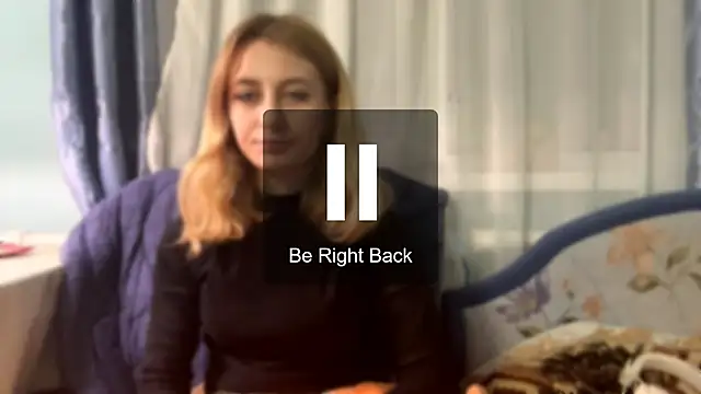 Snapshot of AmeliLia chatting on 12.20.25 AmeliLia online show from 12.20.25