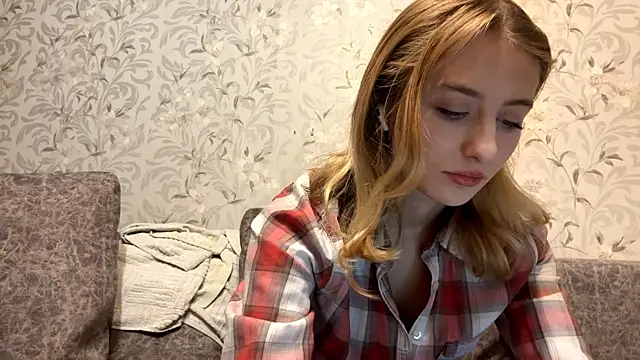 Snapshot of AmeliLia chatting on 01.08.26 AmeliLia online show from 01.08.26