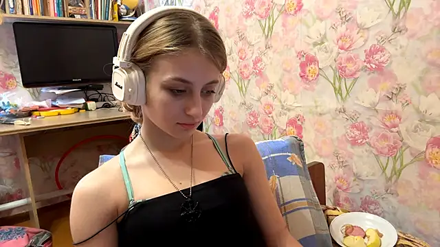 Snapshot of AmeliLia chatting on 02.07.26 AmeliLia online show from 02.07.26