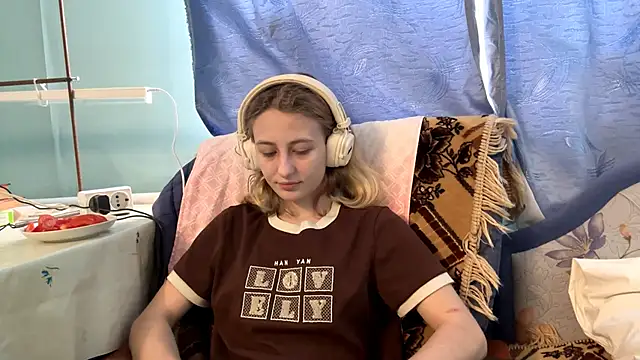 Snapshot of AmeliLia chatting on 02.09.26 AmeliLia online show from 02.09.26