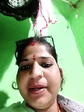 Karishma cute online show from 01.16.26