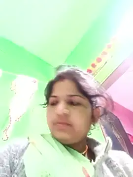 Karishma cute online show from 01.19.26