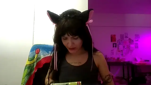 miapink33 online show from 02.20.26