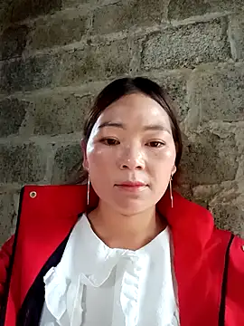 Snapshot of laddy-cute chatting on 10.14.25 laddy-cute online show from 10.14.25