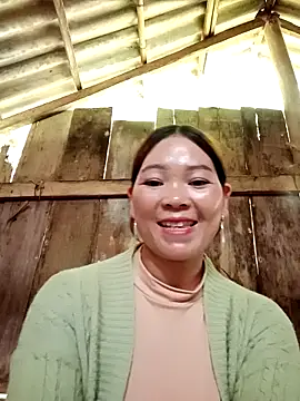 Snapshot of laddy-cute chatting on 10.16.25 laddy-cute online show from 10.16.25