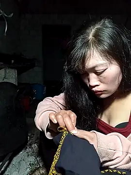 siusiu-00 online show from 12.14.25