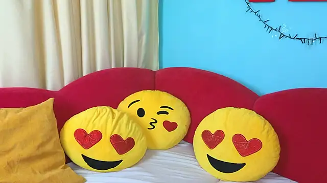 Soft Lilly online show from 03.31.26