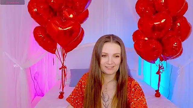 Amy  Leee  online show from 02.14.26