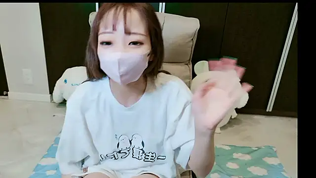 Snapshot of MIZUHO_05 chatting on 11.16.25 MIZUHO 05 online show from 11.16.25