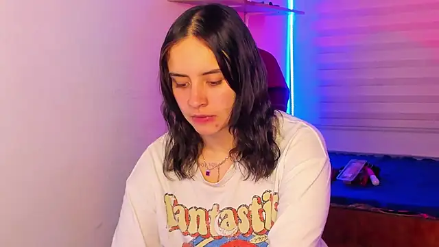 Emily Lindey online show from 10.30.25