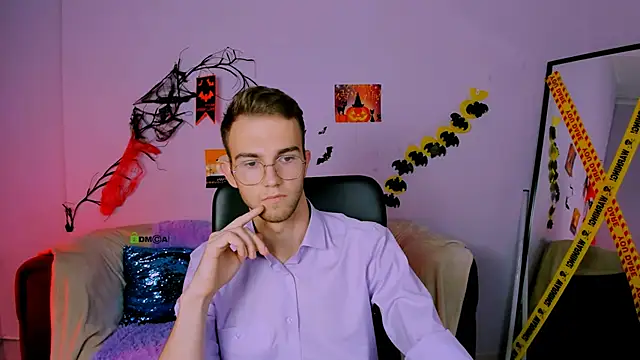 Snapshot of astren_villo chatting on 11.02.25 astren villo online show from 11.02.25