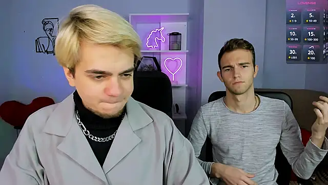 Snapshot of astren_villo chatting on 11.15.25 astren villo online show from 11.15.25