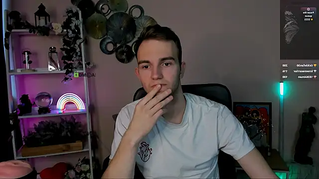 astren villo online show from 04.28.26