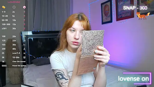 Snapshot of MeganNewCat chatting on 02.11.26 MeganNewCat online show from 02.11.26