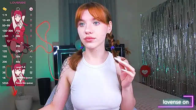 Snapshot of MeganNewCat chatting on 03.28.26 MeganNewCat online show from 03.28.26