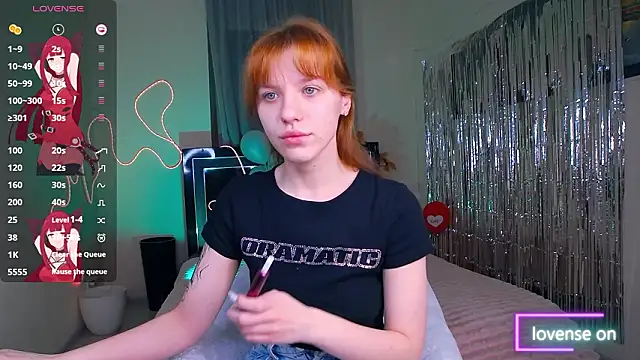 Snapshot of MeganNewCat chatting on 03.30.26 MeganNewCat online show from 03.30.26