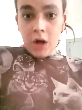 La-Gatiita-trans online show from 10.14.25