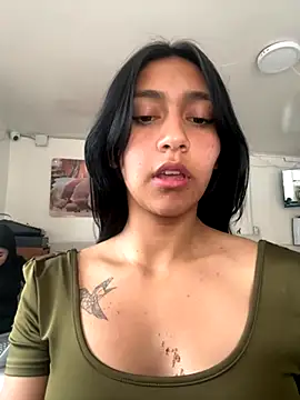 Nahomy cute1 online show from 11.06.25