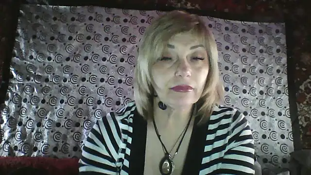 Lia Ray online show from 12.18.25