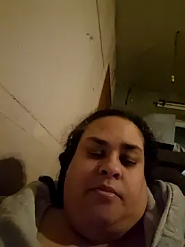 Snapshot of BigBusty_VoluptuousMilfX chatting on 11.18.25 BigBusty VoluptuousMilfX online show from 11.18.25