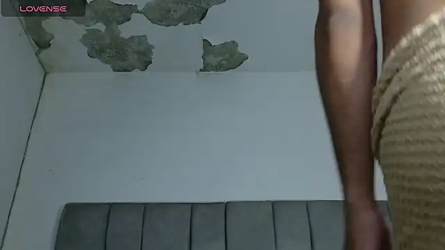 Desire4Duo online show from 04.17.26