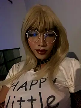 Snapshot of Cute_Aleja chatting on 11.02.25 Cute Aleja online show from 11.02.25