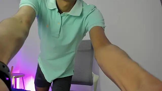 TwinkD asian online show from 10.18.25