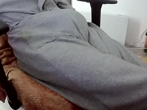 Batboy94 online show from 04.16.26