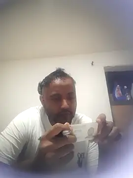 Snapshot of Oscar_blackdick4 chatting on 11.04.25 Oscar blackdick4 online show from 11.04.25