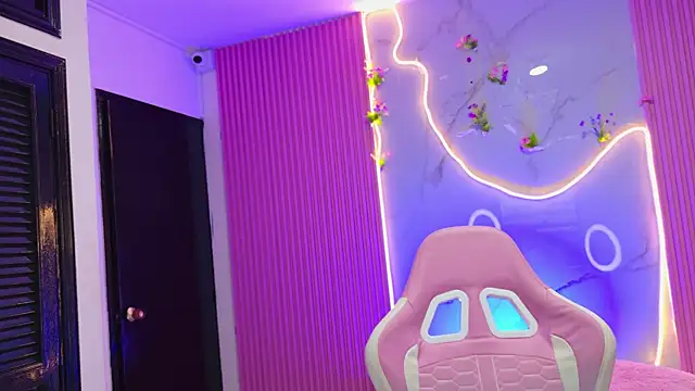 dafne17  online show from 04.14.26