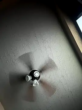 AlexRZ93 online show from 10.30.25