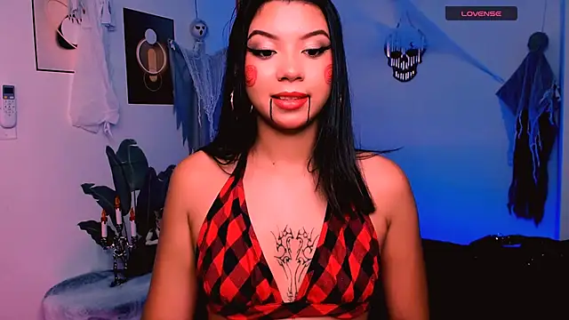 Snapshot of ivonyrose_ chatting on 10.27.25 ivonyrose online show from 10.27.25