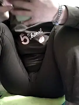 Amanda- ena- online show from 11.02.25