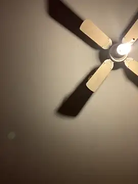 Snapshot of CarmeloA chatting on 10.24.25 CarmeloA online show from 10.24.25