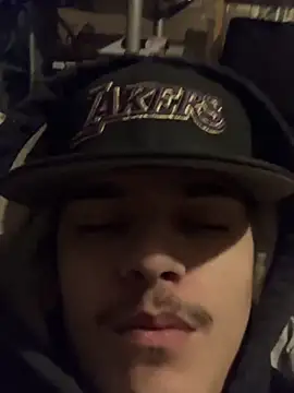 Snapshot of CarmeloA chatting on 11.11.25 CarmeloA online show from 11.11.25