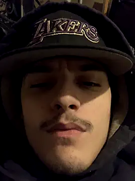 Snapshot of CarmeloA chatting on 11.25.25 CarmeloA online show from 11.25.25