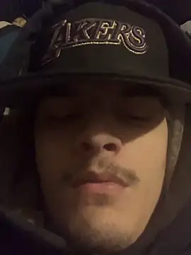 Snapshot of CarmeloA chatting on 11.26.25 CarmeloA online show from 11.26.25