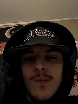 Snapshot of CarmeloA chatting on 12.15.25 CarmeloA online show from 12.15.25