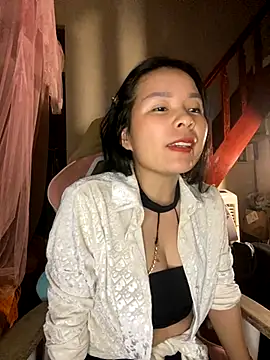 Listen-ly online show from 11.26.25