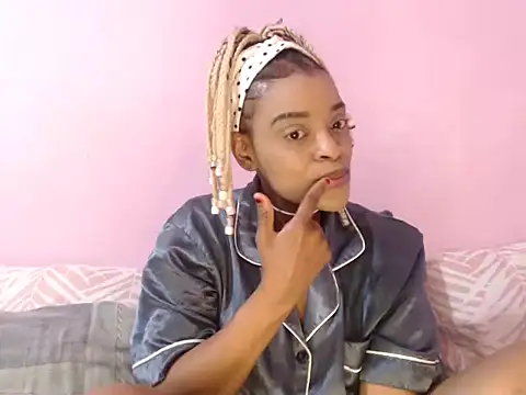 fifiqueen25 online show from 10.26.25