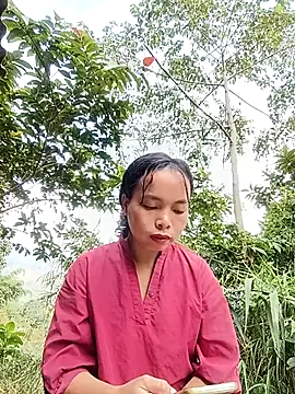 Snapshot of Nguyet2k4 chatting on 11.23.25 Nguyet2k4 online show from 11.23.25