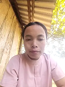 Snapshot of Nguyet2k4 chatting on 11.30.25 Nguyet2k4 online show from 11.30.25