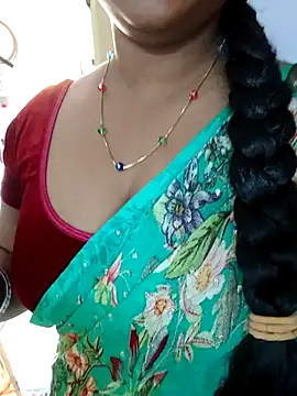 Snapshot of Nikitha_telugu chatting on 11.11.25 Nikitha telugu online show from 11.11.25